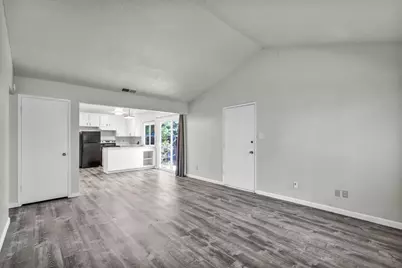 8748 Woodman Way #E, Sacramento, CA 95826 - Photo 29