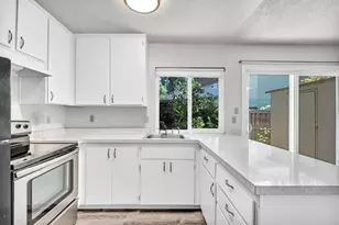 8748 Woodman Way, Sacramento, CA 95826 - Photo 35