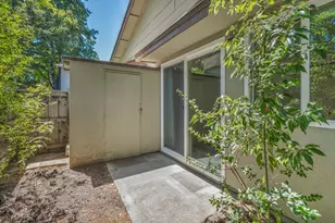 8748 Woodman Way, Sacramento, CA 95826 - Photo 13