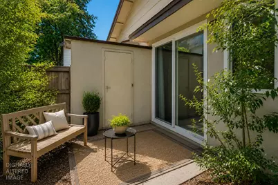 8748 Woodman Way #E, Sacramento, CA 95826 - Photo 11