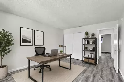 8748 Woodman Way #E, Sacramento, CA 95826 - Photo 9