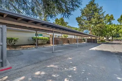 8748 Woodman Way #E, Sacramento, CA 95826 - Photo 15
