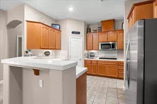 564 Old Bluff Ct, Oakdale, CA 95361 - Photo 17