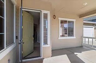 564 Old Bluff Ct, Oakdale, CA 95361 - Photo 7