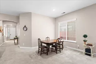 564 Old Bluff Ct, Oakdale, CA 95361 - Photo 23