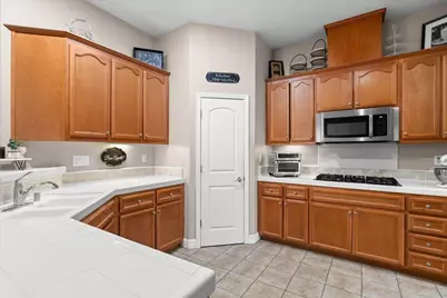 564 Old Bluff Court, Oakdale, CA 95361 - Photo 19
