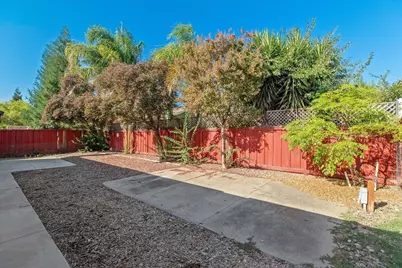 564 Old Bluff Court, Oakdale, CA 95361 - Photo 45
