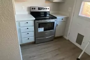 8156 Stevenson Ave, Sacramento, CA 95828 - Photo 33