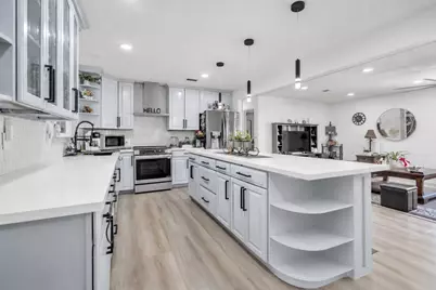 8156 Stevenson Avenue, Sacramento, CA 95828 - Photo 9