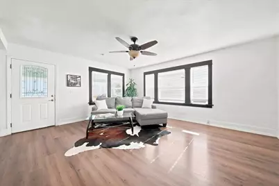726 Rosalind Avenue, Yuba City, CA 95991 - Photo 9
