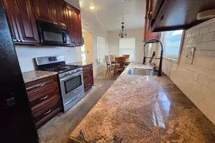 2136 W Rose St, Stockton, CA 95203 - Photo 5