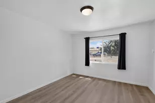 5930 Garden Ave, Olivehurst, CA 95961 - Photo 11