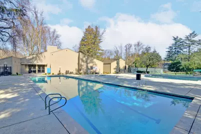 1061 Commons Drive, Sacramento, CA 95825 - Photo 31