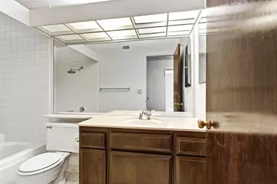1061 Commons Drive, Sacramento, CA 95825 - Photo 19
