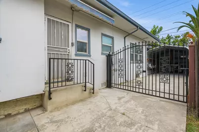 1061 W Willow, Stockton, CA 95203 - Photo 21