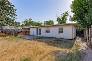 5441 71st St, Sacramento, CA 95820 - Photo 3