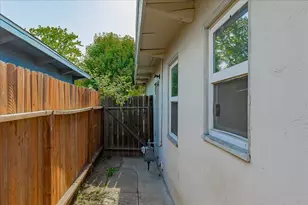 5441 71st St, Sacramento, CA 95820 - Photo 21