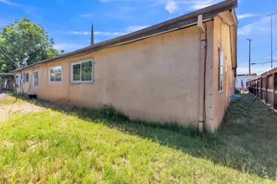 1734 E Worth Street, Stockton, CA 95205 - Photo 27