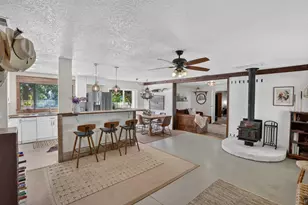 17500 E Collier Rd, Acampo, CA 95220 - Photo 11