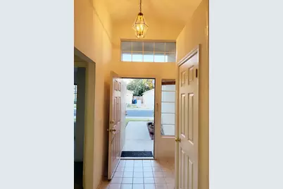 9184 Cerrolinda Circle, Elk Grove, CA 95758 - Photo 5