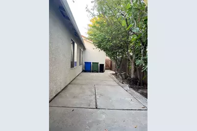 9184 Cerrolinda Circle, Elk Grove, CA 95758 - Photo 37