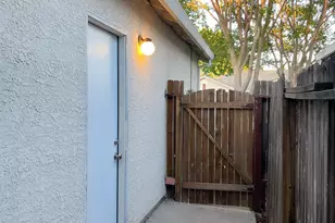 9184 Cerrolinda Cir, Elk Grove, CA 95758 - Photo 39