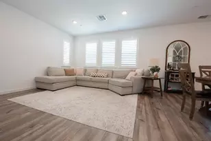 8758 Hg Madrigal Wy, Elk Grove, CA 95624 - Photo 9