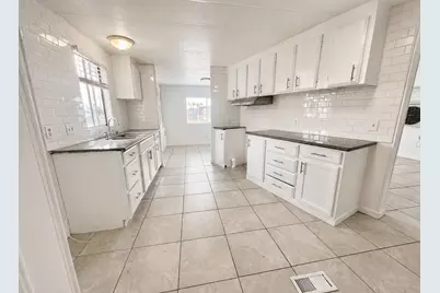 Eucalyptus Dr #92, Bakersfield, CA 93306 - Photo 3