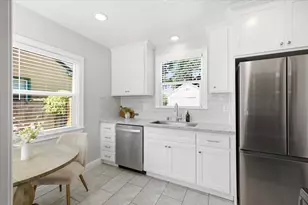 2243 Fernley Ave, Sacramento, CA 95815 - Photo 9