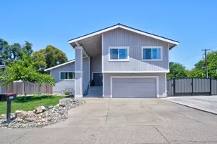 8697 Quail Oak Way, Orangevale, CA 95662 - Photo 3