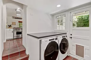 1810 4th Ave, Sacramento, CA 95818 - Photo 31