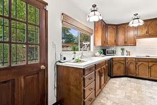 402 W Mayfair Ave, Stockton, CA 95207 - Photo 13