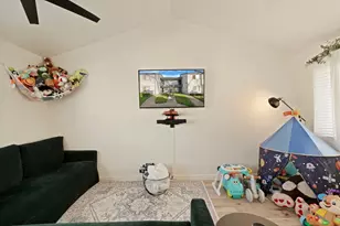 445 Almond Dr, Lodi, CA 95240 - Photo 5