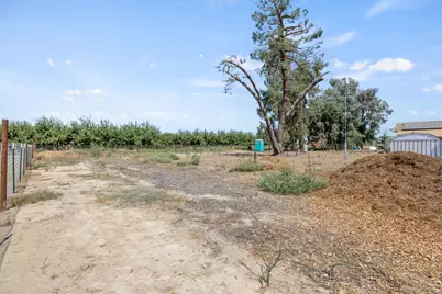 16565 Lacey Boulevard, Lemoore, CA 93245 - Photo 33