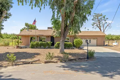 16565 Lacey Boulevard, Lemoore, CA 93245 - Photo 1