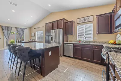 757 Strada Street, Lemoore, CA 93245 - Photo 11