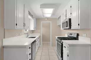 111 E 21st St, Tracy, CA 95376 - Photo 7