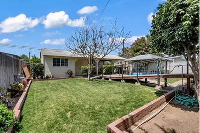 310 W I Street, Oakdale, CA 95361 - Photo 21