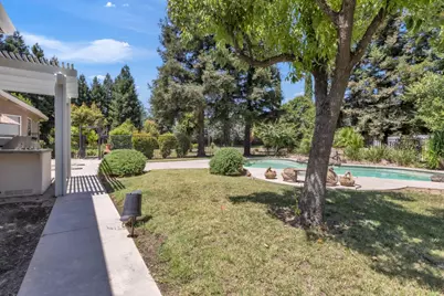 10714 N Las Casitas Circle, Stockton, CA 95212 - Photo 9
