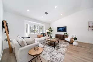 1121 St Andrews Dr, El Dorado Hills, CA 95762 - Photo 9