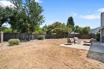 1121 Saint Andrews Drive, El Dorado Hills, CA 95762 - Photo 35