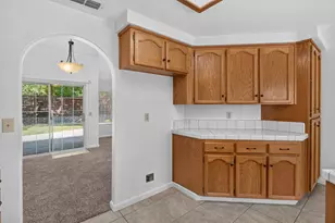 9475 Madrid Way, Elk Grove, CA 95758 - Photo 19