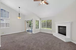 9475 Madrid Way, Elk Grove, CA 95758 - Photo 7