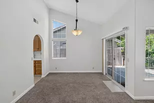 9475 Madrid Way, Elk Grove, CA 95758 - Photo 9