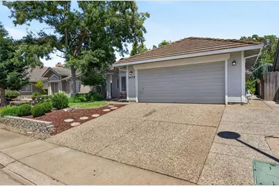9475 Madrid Way, Elk Grove, CA 95758 - Photo 5