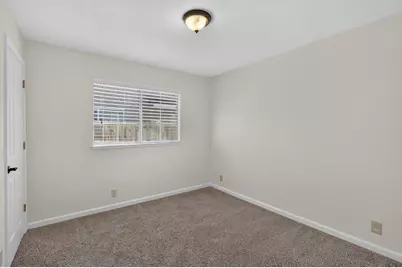9475 Madrid Way, Elk Grove, CA 95758 - Photo 23