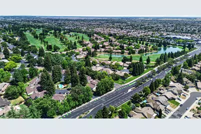 9475 Madrid Way, Elk Grove, CA 95758 - Photo 59