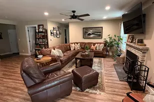 3911 Noble Ct, Sacramento, CA 95821 - Photo 9