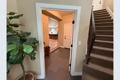 3911 Noble Court, Sacramento, CA 95821 - Photo 5