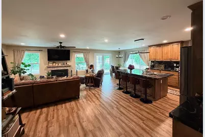 3911 Noble Court, Sacramento, CA 95821 - Photo 7